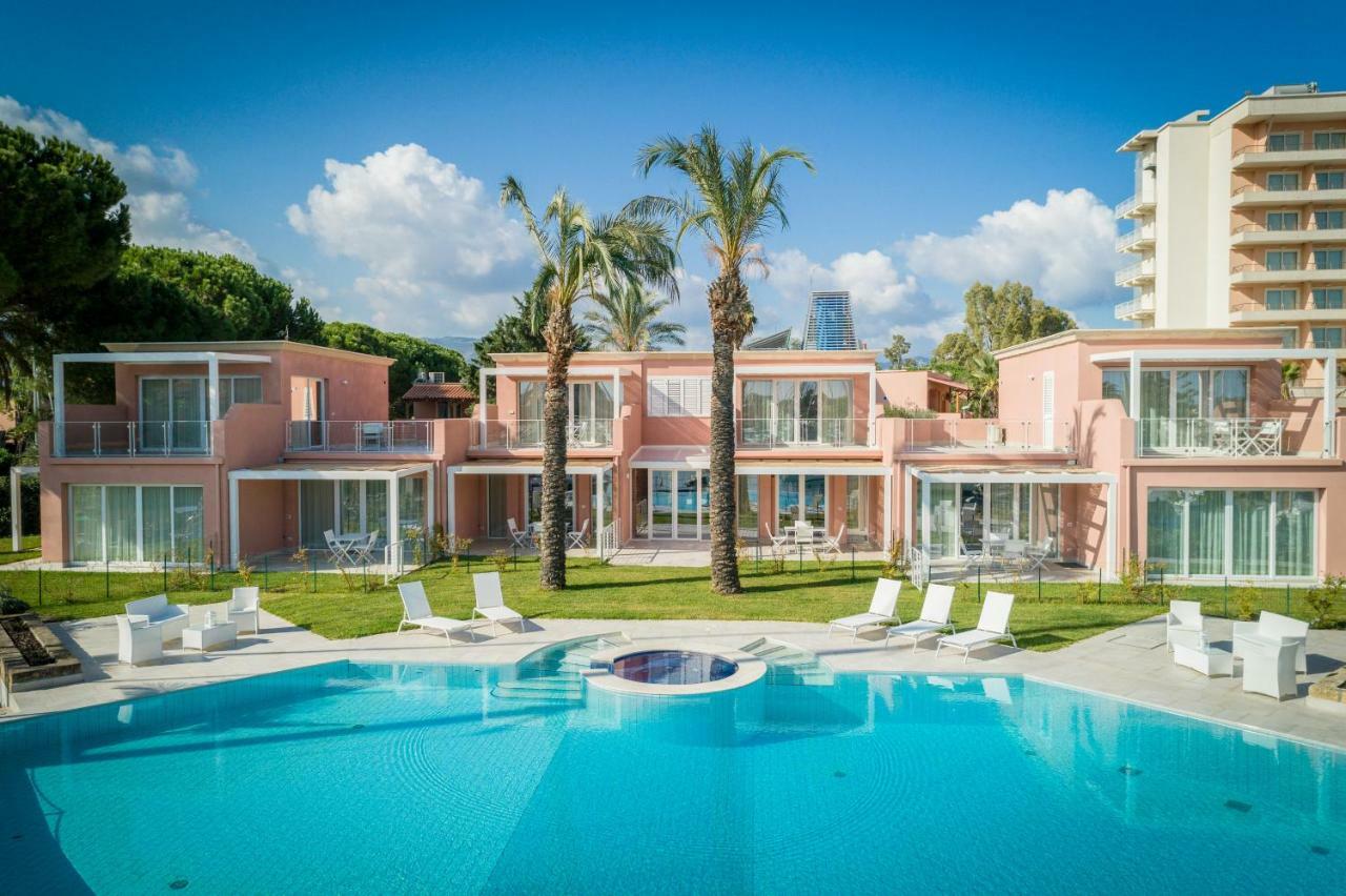 Residence Delfino, Portorosa Furnari Exterior foto