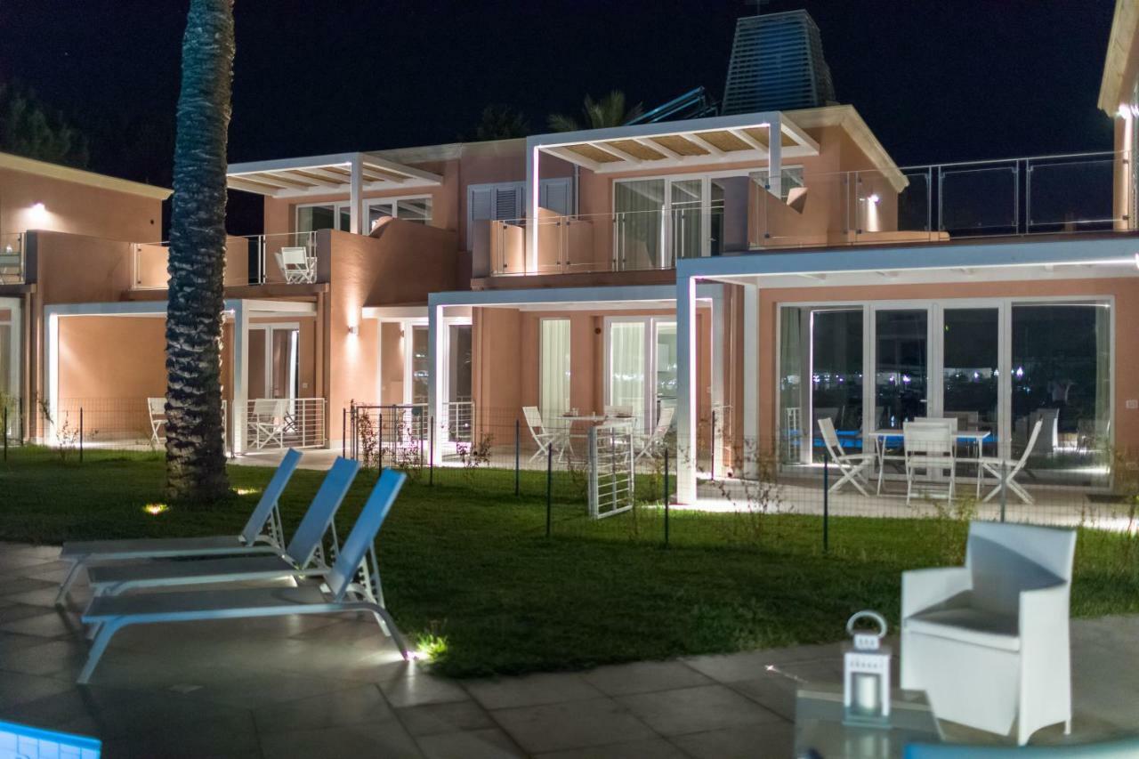 Residence Delfino, Portorosa Furnari Exterior foto